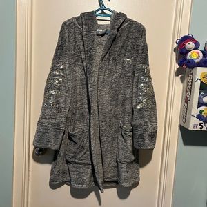PINK VICTORIAS SECRET SUPER SOFT GREY HOODED ROBE